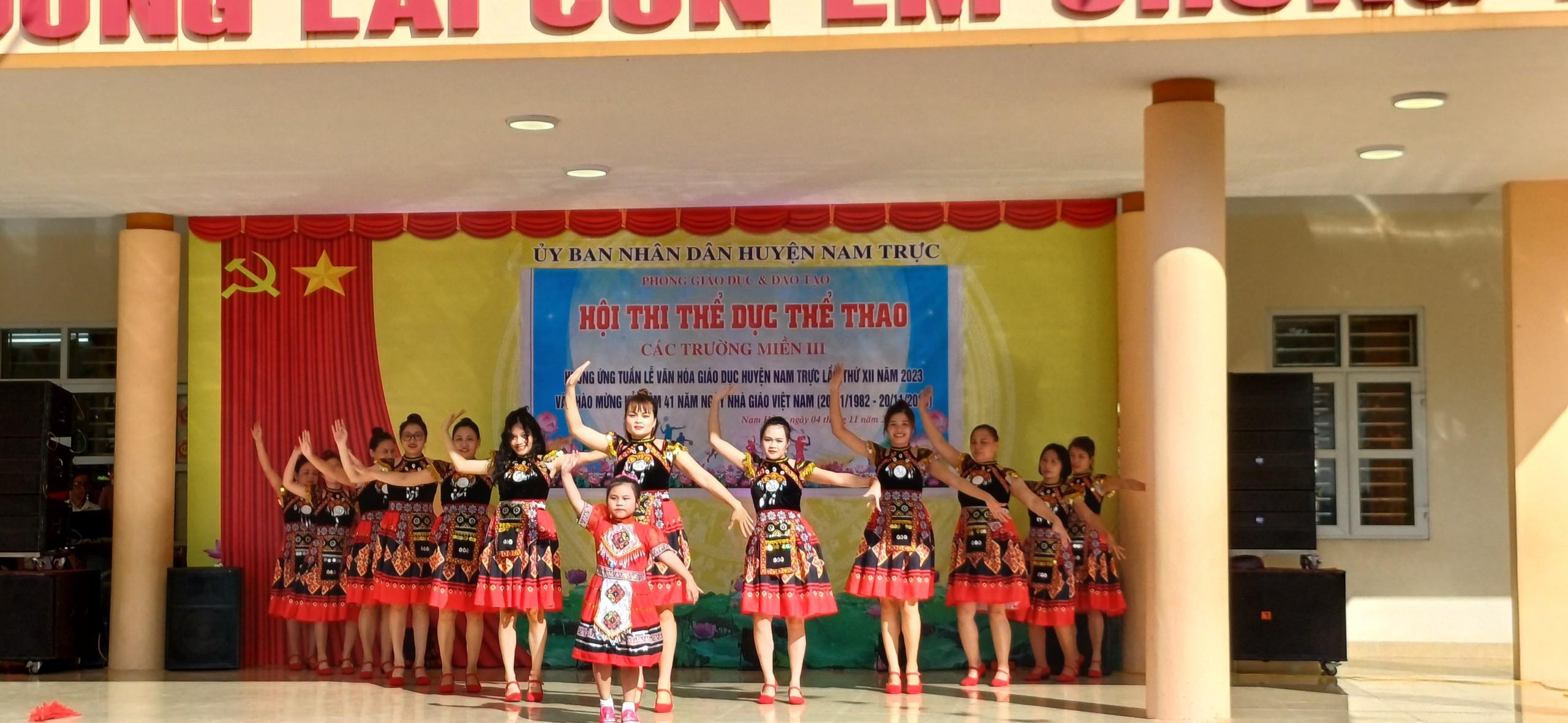 551cd5a7bdcc6b9232dd13