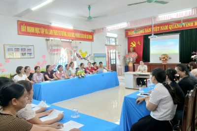 TRƯỜNG MẦM NON NAM HỒNG TỔ CHỨC HỌP ĐÁNH GIÁ, XẾP LOẠI VIÊN CHỨC, NGƯỜI LAO ĐỘNG  NĂM HỌC 2025-2026