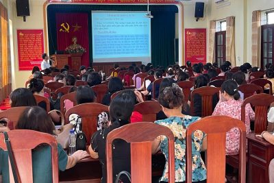 TRƯỜNG MẦM NON NAM HỒNG THAM GIA HỘI NGHỊ BỒI DƯỠNG CHÍNH TRỊ HÈ NĂM 2025